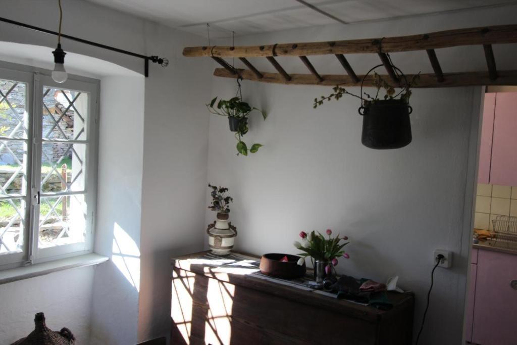 Brione  Camera In Casa Eva מראה חיצוני תמונה